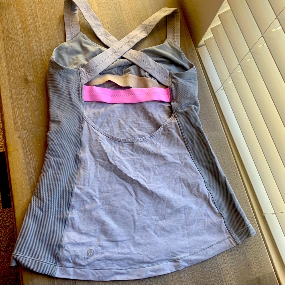 Lululemon tank